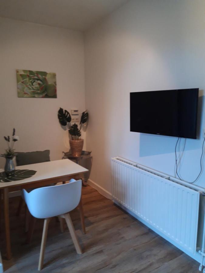 Vakantiewoning 100M Van Het Strand Met 1 Slaapkamer Westkapelle Dış mekan fotoğraf